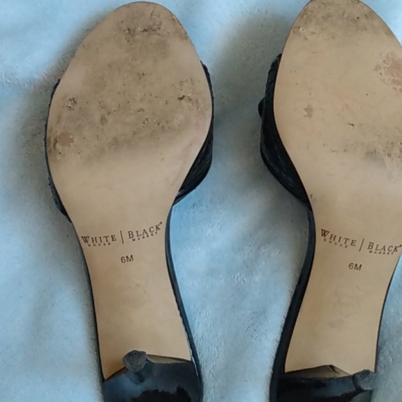 black heels with bows - Picture 5 of 8